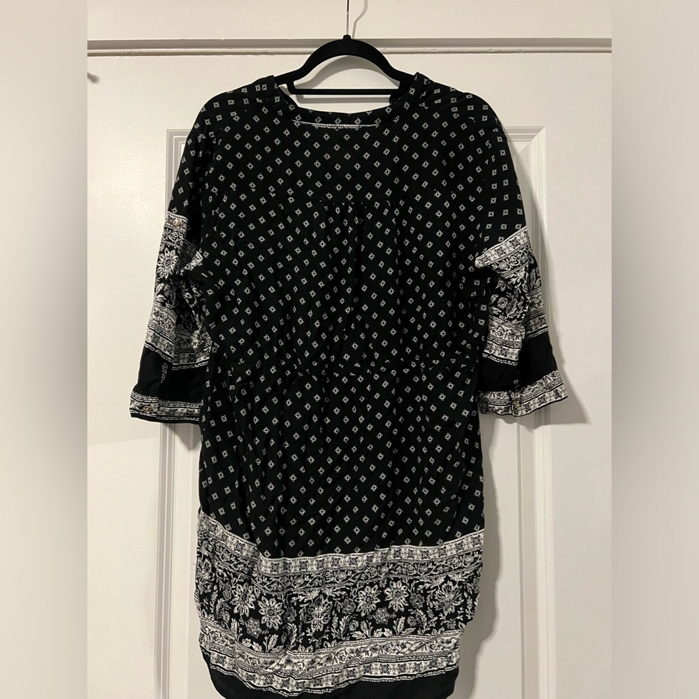 Fashion Baby Womens Flowy Black And White Top Size XXL - Picture 2 of 3